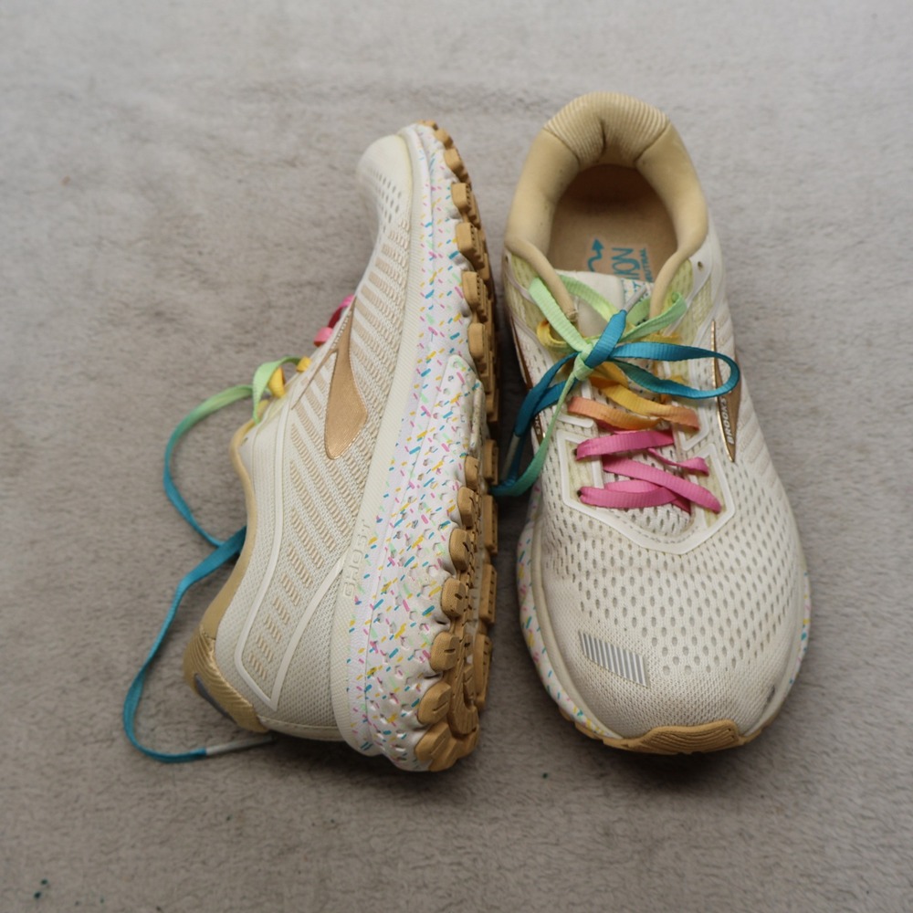 Brooks Womens 8.5B Running Shoes White Ghost 12 Limited Edition Vanilla Sprinkle